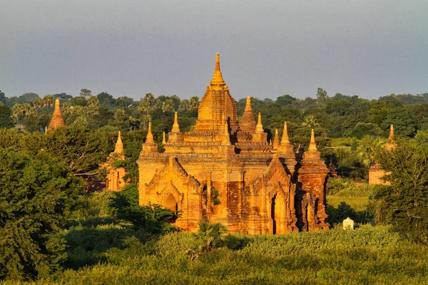 ミャンマーのバガンのパゴダと寺院 旧ビルマ アジアの世界遺産 — ストック写真