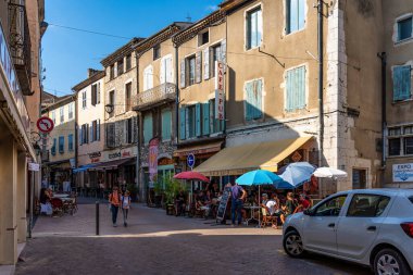 Diois, Fransa - 20 Eylül 2020: Vercors Doğal Bölgesel Parkı 'ndaki Chatillon en Diois köyü, Diois, Drome, Fransa