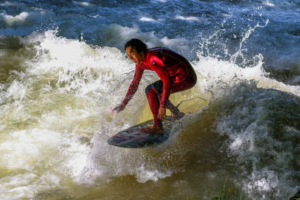 Μόναχο Γερμανία Ιουλίου 2019 Surfer City River Munich Famous People — Φωτογραφία Αρχείου