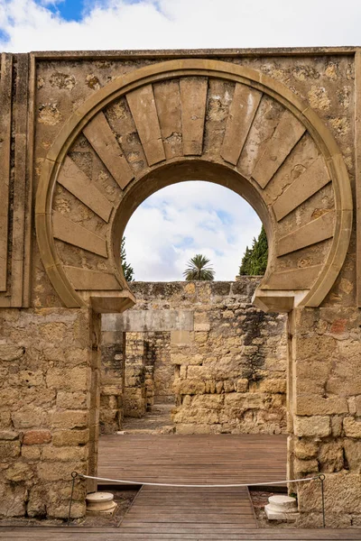 Cordoba, İspanya - 01 Kasım 2019: Medina Azahara Sarayı, 936 yılında Abderraman III.