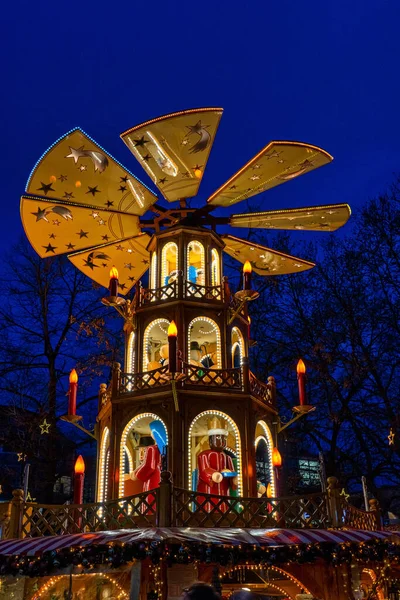 Mooie Kerstmarkt München Beieren Duitsland Europa Rechtenvrije Stockafbeeldingen