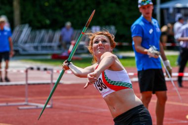 Regensburg, Almanya - 20 Temmuz 2019: Bavyera Atletizm Şampiyonası cirit atma etkinliği
