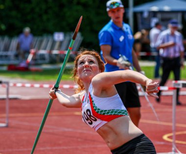 Regensburg, Almanya - 20 Temmuz 2019: Bavyera Atletizm Şampiyonası cirit atma etkinliği