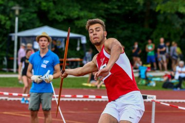 Regensburg, Almanya - 20 Temmuz 2019: Bavyera Atletizm Şampiyonası cirit atma etkinliği