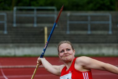 Regensburg, Almanya - 20 Temmuz 2019: Bavyera Atletizm Şampiyonası cirit atma etkinliği