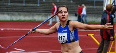 Regensburg, Almanya - 20 Temmuz 2019: Bavyera Atletizm Şampiyonası cirit atma etkinliği