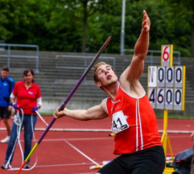 Regensburg, Almanya - 20 Temmuz 2019: Bavyera Atletizm Şampiyonası cirit atma etkinliği