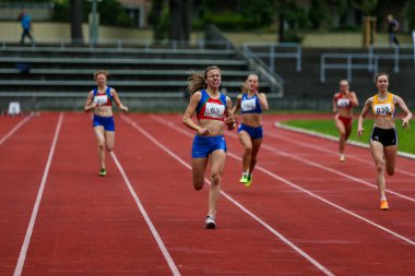 Regensburg, Almanya - 20 Temmuz 2019: Bavyera Atletizm Şampiyonası 400 metre yarışı
