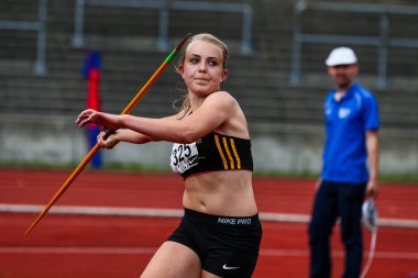 Regensburg, Almanya - 20 Temmuz 2019: Bavyera Atletizm Şampiyonası cirit atma etkinliği