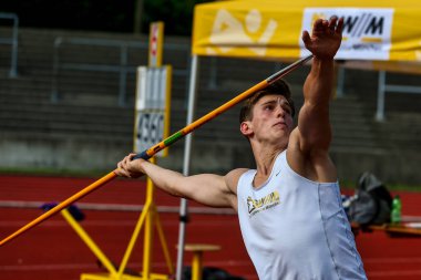 Regensburg, Almanya - 20 Temmuz 2019: Bavyera Atletizm Şampiyonası cirit atma etkinliği