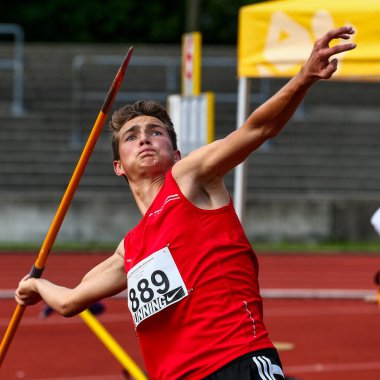Regensburg, Almanya - 20 Temmuz 2019: Bavyera Atletizm Şampiyonası cirit atma etkinliği