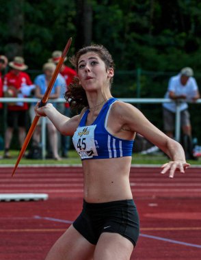 Regensburg, Almanya - 20 Temmuz 2019: Bavyera Atletizm Şampiyonası cirit atma etkinliği