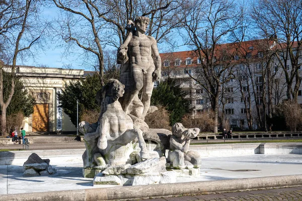 Fonte Neptuno Antigo Jardim Botânico Perto Centro Cidade Munique Alemanha — Fotografia de Stock