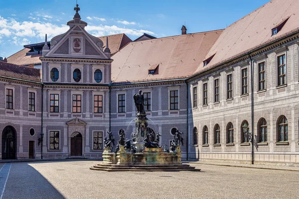 Fuente Bronce Wittelsbach Palacio Residenz Fue Erigida 1610 Munich Alemania — Foto de Stock