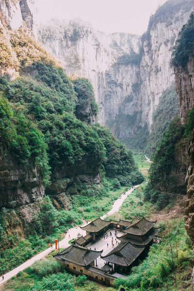 Чунцин Китай, три природных мостов, Wulong древних природных мостов живописной области, Wulong национального парка, знаменитой долине в Китае
