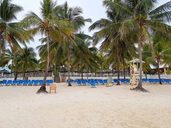 Białym Piaskiem Turkusową Wodą Karaibskiej Plaży Jamajka — Zdjęcie stockowe