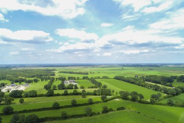 Drone Uçuş ve Mısır alanın üzerinde havadan görünümü