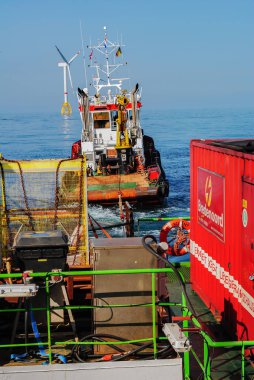 Belçika - Kuzey Denizi, Almanya - 06 Ocak 2018: Belçika - Kuzey Denizi, Natascha Kaukorat tarafından rüzgar çiftliği Rüzgar enerji şirketi repower inşa ediyor
