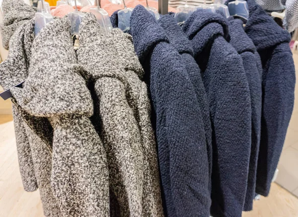 Jaqueta Mohair Rack Roupa Estação Inverno — Fotografia de Stock