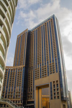 Dubai siluetinin gün