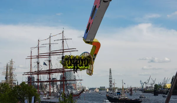 Carrossel Dos Giant Booster Rides Hamburg Harbor Festival — Fotografia de Stock