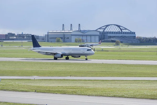 Aircraft Start Runway Hamburg Airport — Stock Photo, Image