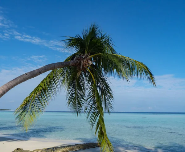 Arena Blanca Aguas Turquesas Playa Del Océano Índico Las Maldivas — Foto de Stock