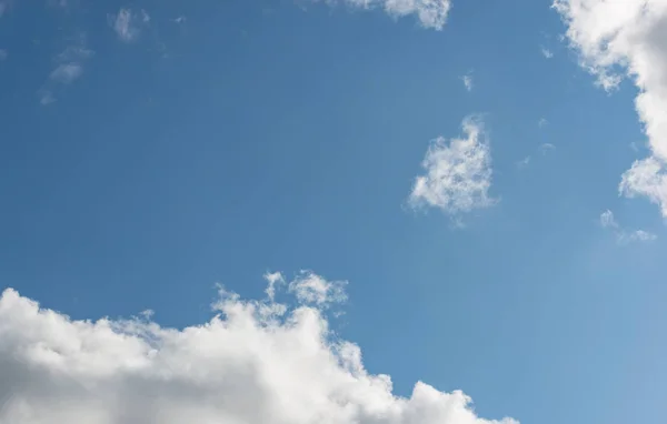 Nuvens Brancas Céu Azul Como Fundo — Fotografia de Stock