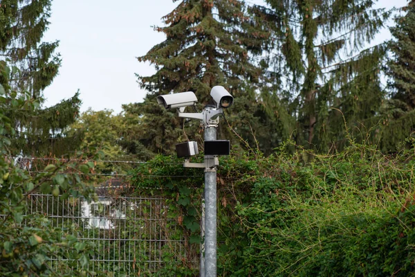Video surveillance Video surveillance system for a terrain