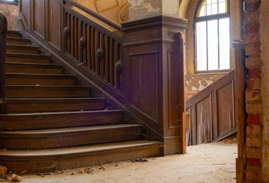 Lost Place eski üst oda villa konut ev alanları parçalanmadan önce