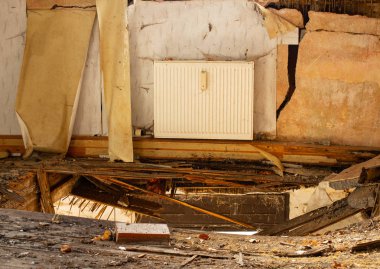 Lost Place eski üst oda villa konut ev alanları parçalanmadan önce