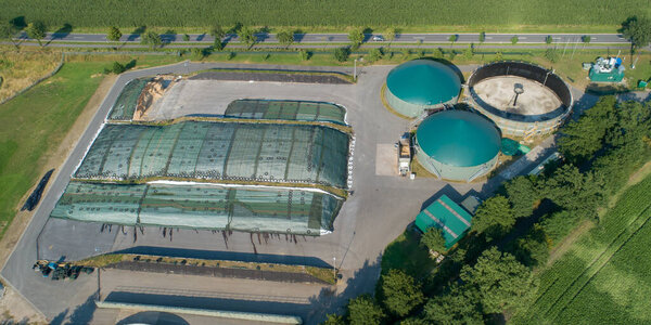 Биогазовая установка для выработки электроэнергии и выработки энергии во время полета беспилотника