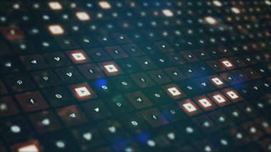 Chernivtsi, Ukrayna - 19 Haziran 2019: Sosyal medya logoları dijital yüzeyde düğmeler şeklinde parıldıyor.