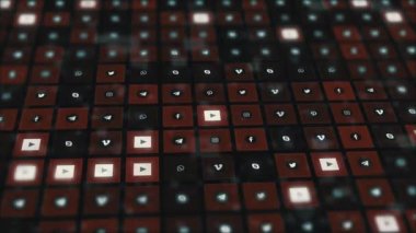 Chernivtsi, Ukaraine - 19 Haziran 2019: Soyut tornalama monitöründeki en popüler sosyal medya simgeleri seti.