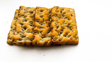 ayçiçeği tohumu Isolated beyaz zemin üzerine kızarmış çavdar kurabiye 