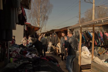 St. Petersburg'daki bit pazarı. udelka. St Petersburg ikinci el