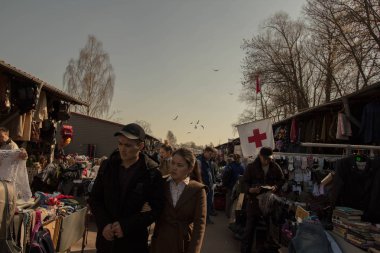 St. Petersburg'daki bit pazarı. udelka. St Petersburg ikinci el