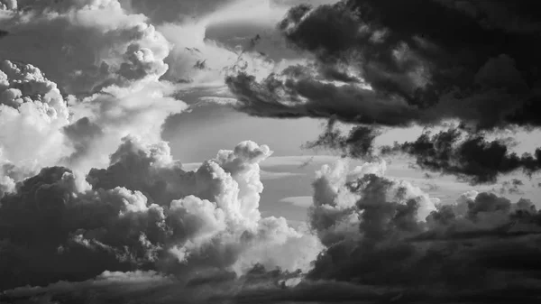 Nuvem Limpa Durante Dia — Fotografia de Stock