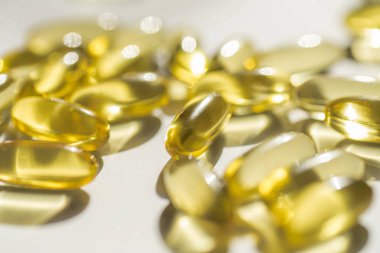 kalp için balık yağ yağı vitamini kapsülleri, omega 3, makro