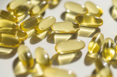 kalp için balık yağ yağı vitamini kapsülleri, omega 3, makro