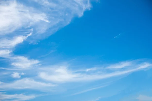 Nuages Blancs Dans Ciel Fond Bleu Ciel — Photo