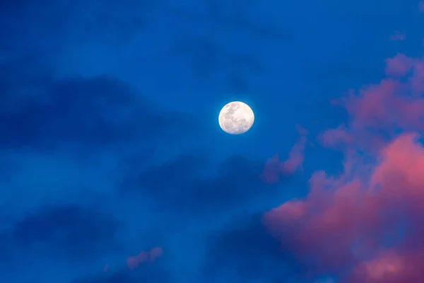 Luna Nubes Cielo Por Noche Fondo Del Cielo — Foto de Stock