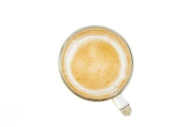 Üstten görünüm Closeup bira bardağı bira köpüklü beyaz izole üst