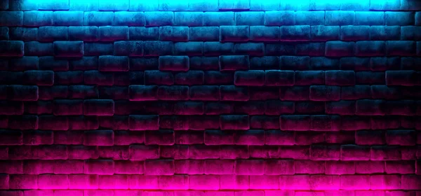 Modern futuristik Neon kulüp mor ve mavi ışıklı boş boşluk eski Grunge taş tuğla ayrıntılı duvar yılında oda duvar kağıdı arka plan 3d render illüstrasyon