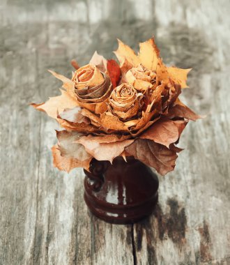 yaprakları ile sonbahar kompozisyon