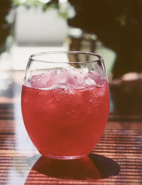 Cold Fresh Lemonade Drink Glass Close — Stock Photo, Image