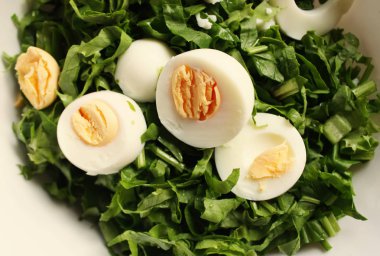 Green Salad with eggs and spinach