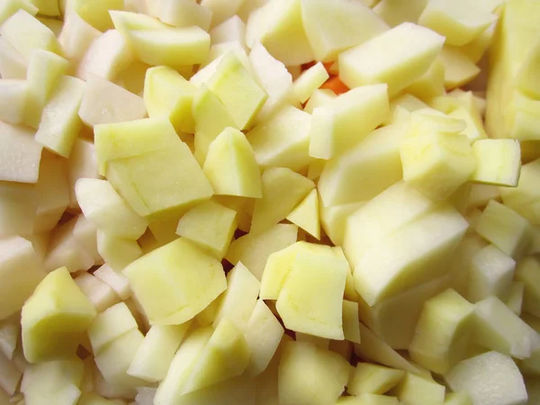 Patatas en rodajas crudas — Foto de Stock