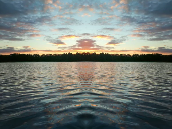 Superfície Calma Lago Noite Letônia Europa Oriental Verão Pôr Sol — Fotografia de Stock