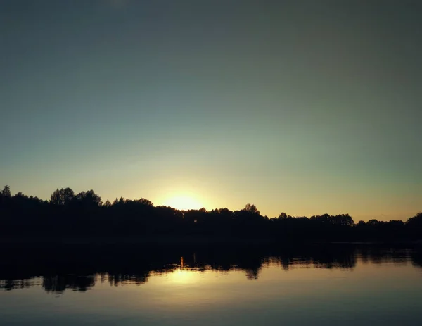 Superficie Tranquila Del Lago Por Noche Letonia Europa Del Este — Foto de Stock